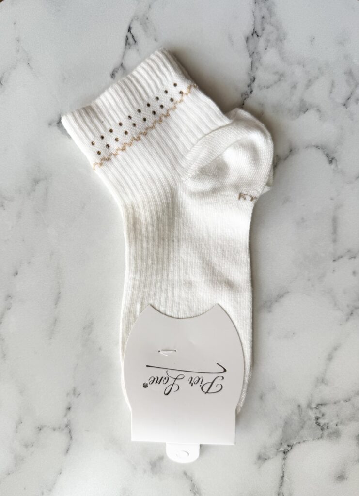 Дамски чорапи, бял със златиста шарка, камъчета